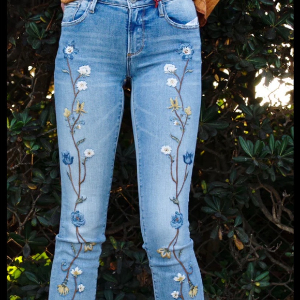 DRIFTWOOD Blue Floral Embroidered Skinny Jeans